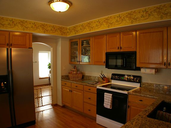 2nd image of 2055 Bramblwood Ln