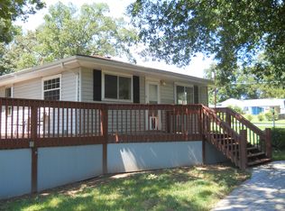 1404 Greens Lake Rd, Chattanooga, TN 37412