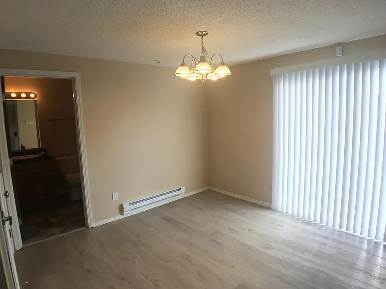 205 21st Pl SE #A — Photo 6