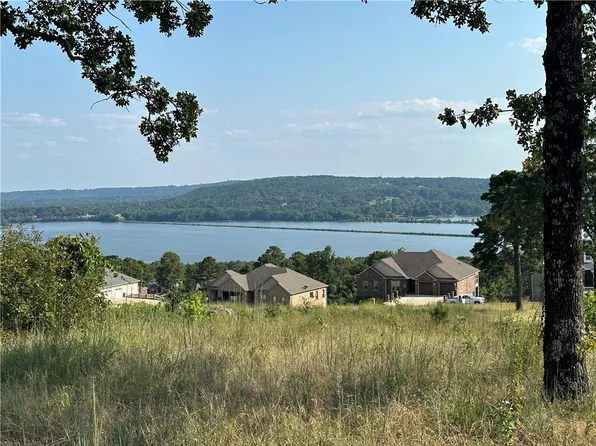 119 Castle Rock Dr, Russellville, AR 72802