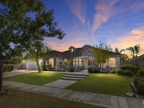 10821 Bardon Hill Dr, Bakersfield, CA 93312