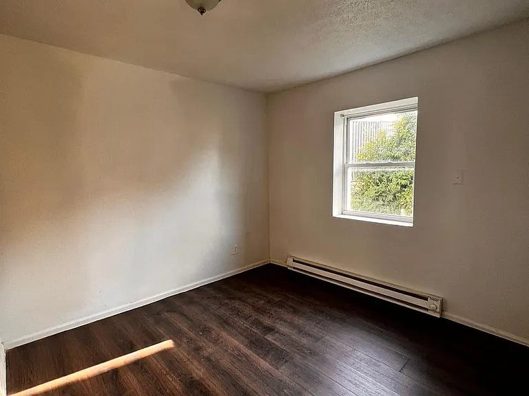 855 Steffen Ave #3 — Photo 5