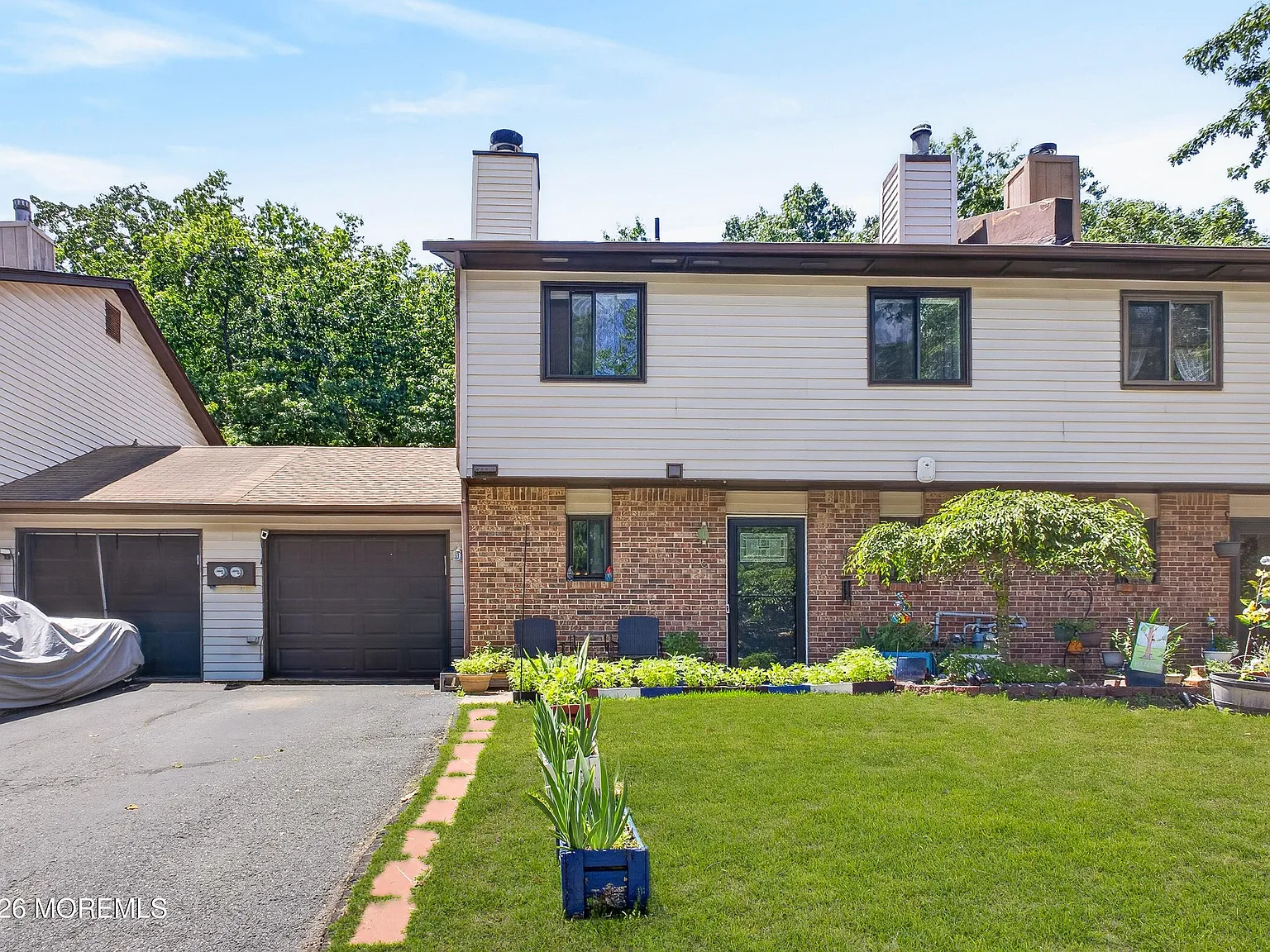 3 bed, 1.5 bath, 1276 sqft, $3,000 — Photo 4