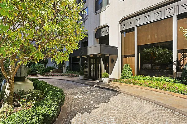 Sold by SW Realty Capital LLC | media 16