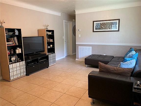 5th image of 1421 Wood Ave