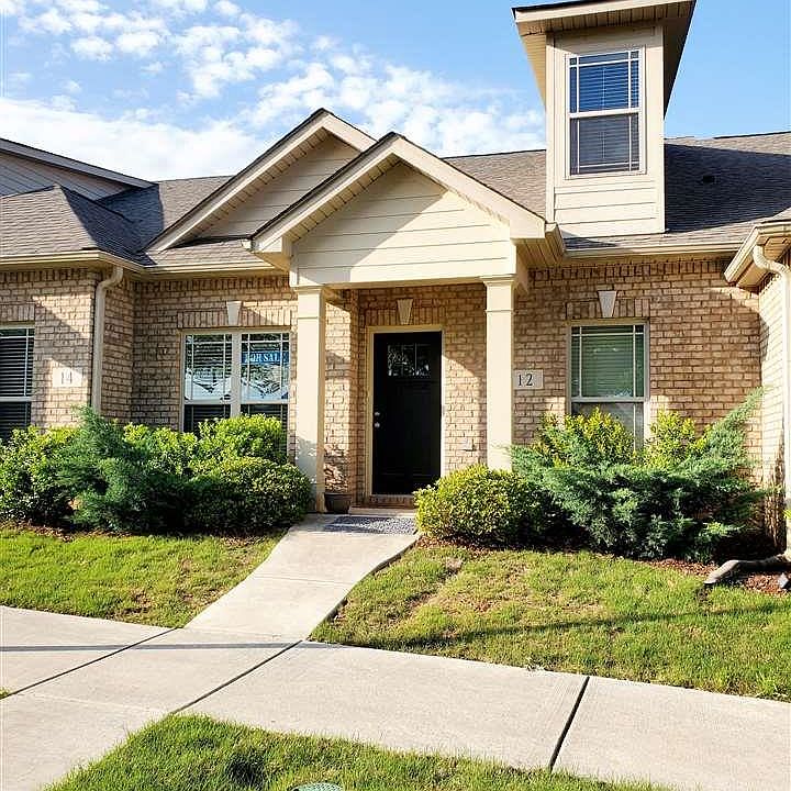 1st image of 12 Cypress Garden Ave