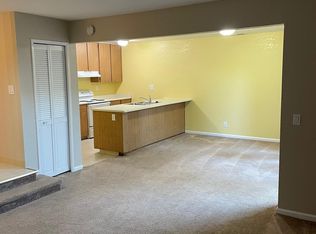 1657 Russell Ave, Santa Rosa, CA 95403