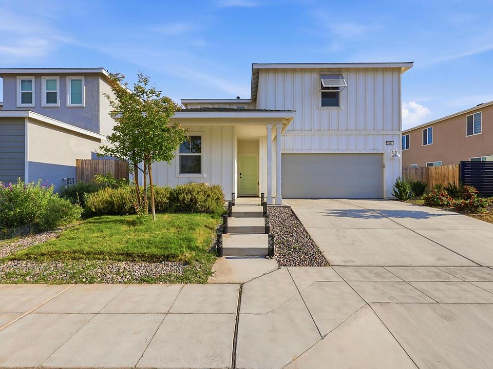 1st image of 5843 W Laguna Ave