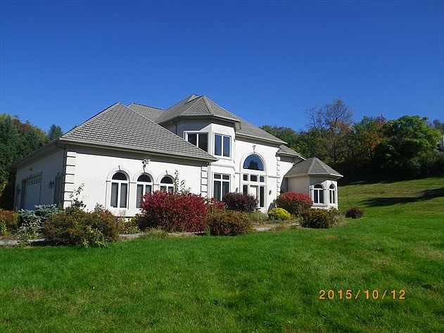 2nd image of 174 Newport Bridge Rd
