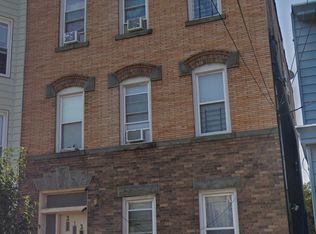 315 43rd St, Union City, NJ 07087