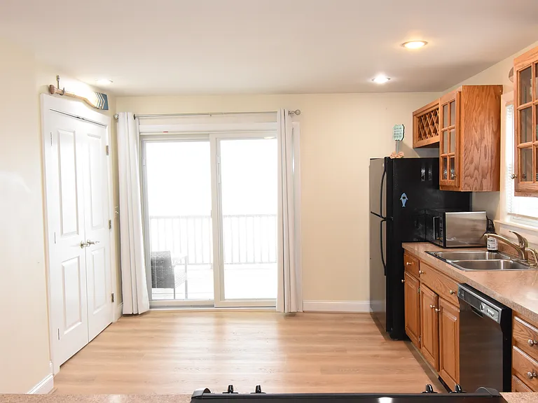628 Park Ave #1 — Photo 7