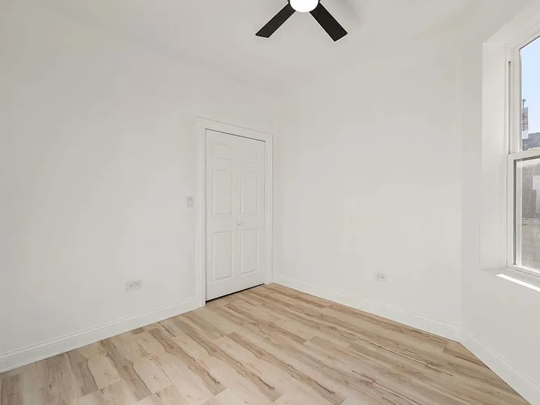 7337 S Green St #2 — Photo 12