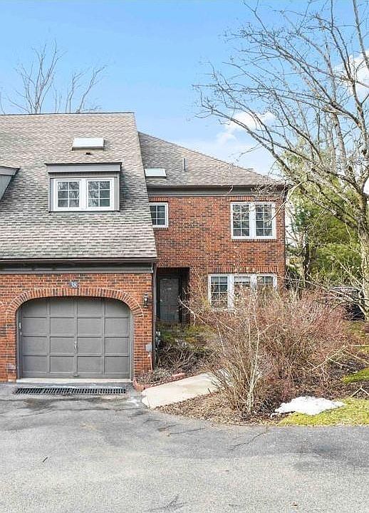 1st image of 38 Sheffield Court