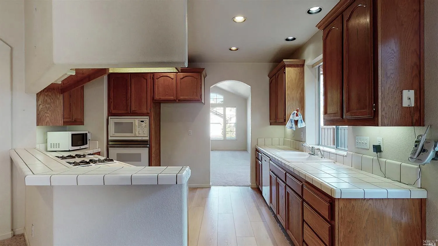 3 bed, 1825 sqft, $3,750 — Photo 3