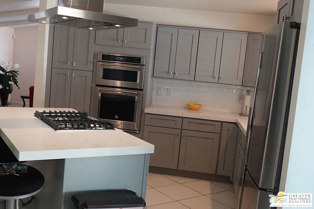 2 bed, 1440 sqft, $2,750 — Photo 2