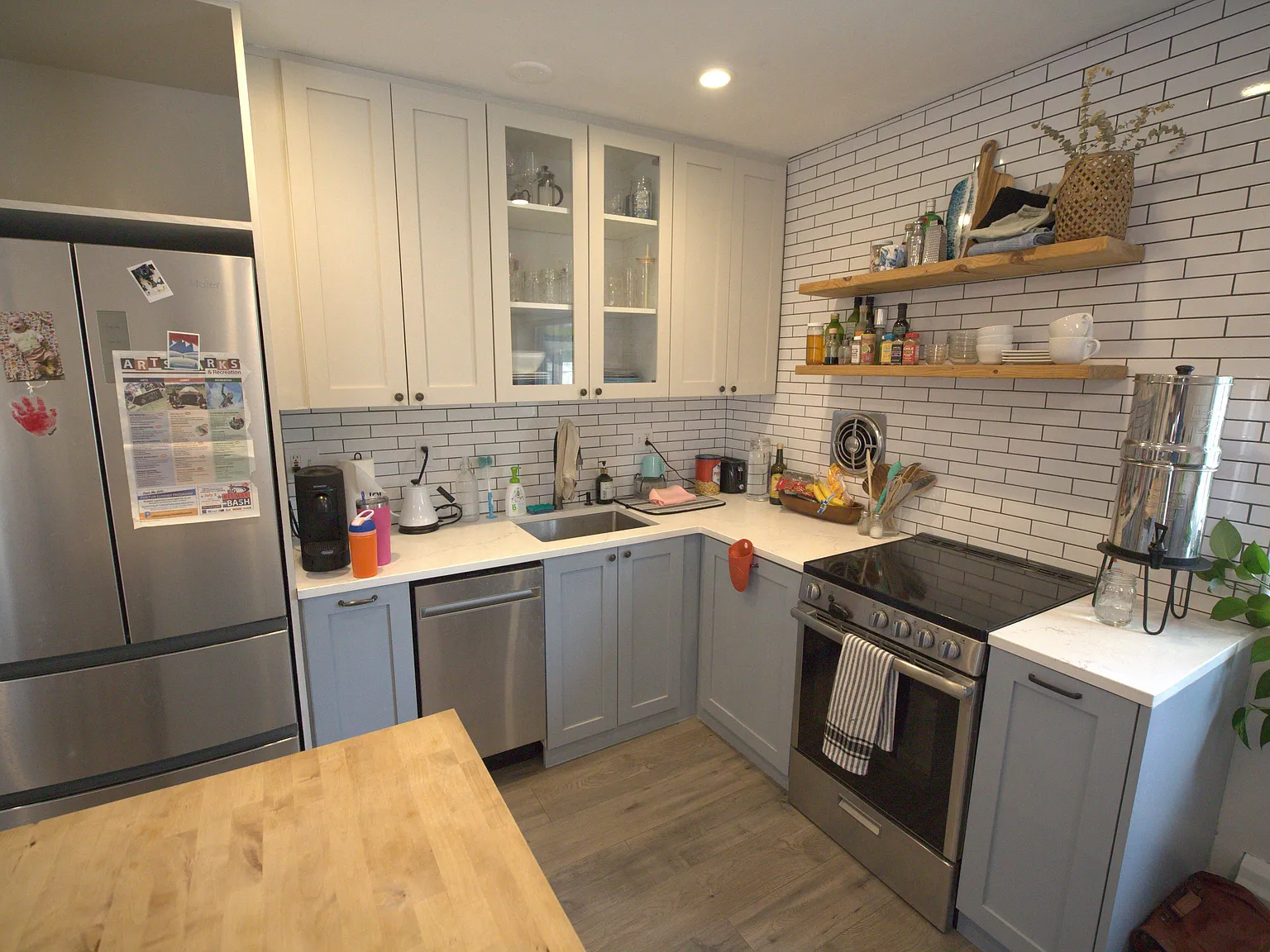 2 bed, 1.5 bath, 822 sqft, $2,300 — Photo 3