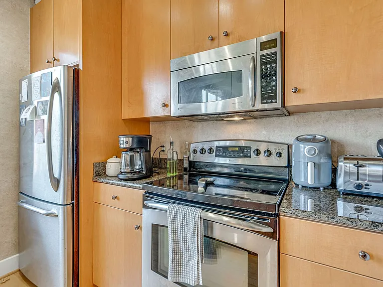 520 John Carlyle St #304 — Photo 10