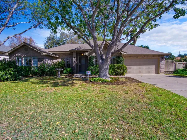 1015 Faldo Dr, Laredo, TX 78045