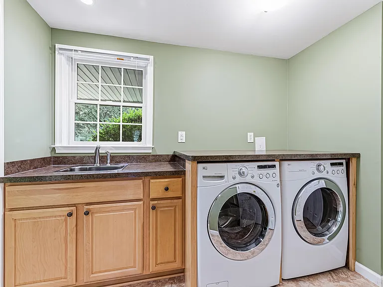 1432 Filene Ct — Photo 30