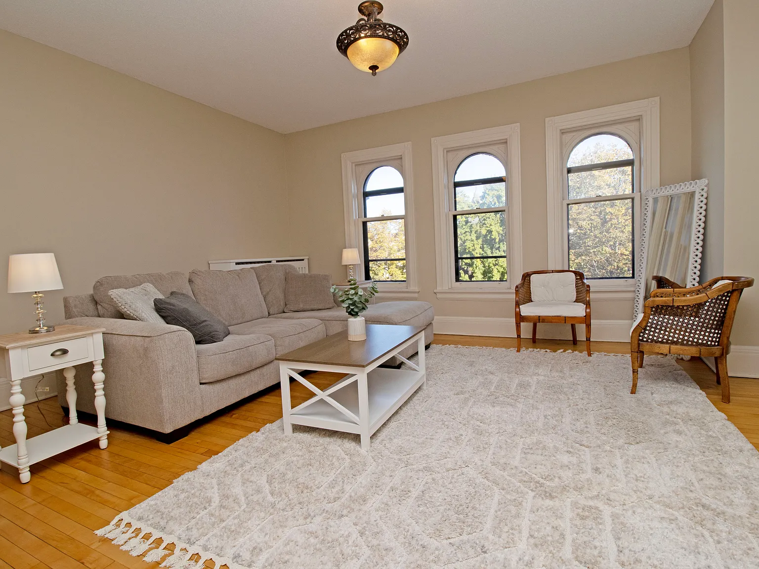 1 bed, 668 sqft, $1,697 — Photo 1