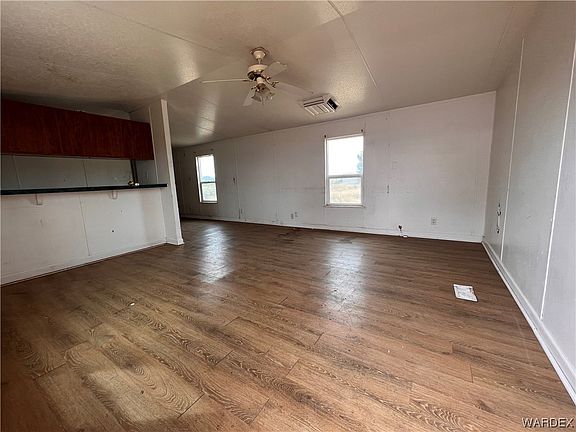 4th image of 4730 N Powell Avenue