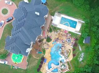 15 Embry Farm Rd, Marlboro, NJ 07746