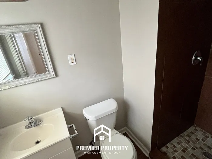 3391 Boxdale St — Photo 11
