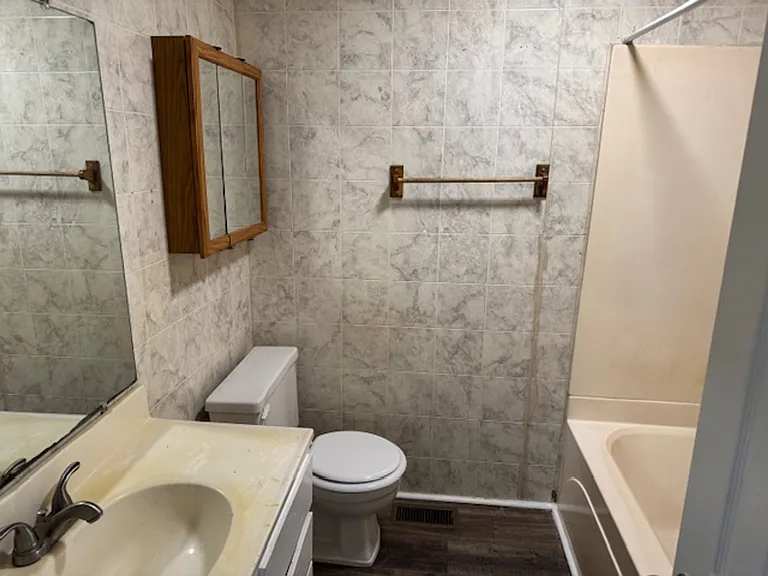 Pine Villa Town Houses — Photo 7