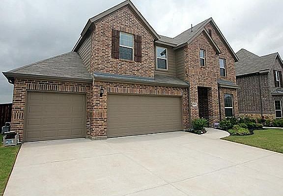 3rd image of 12905 Royal Ascot Dr