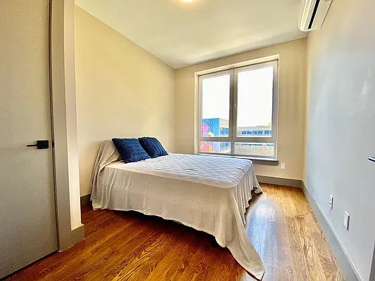 Rented by Lofts and Flats LLC | media 41