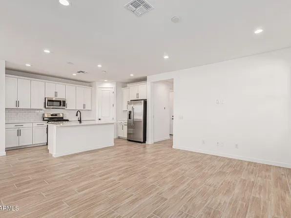 8643 S 169TH Drive, Goodyear, AZ 85338