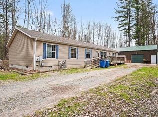 6620 Sandy Ridge Dr, Hope, MI 48628
