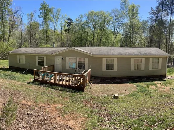 135 Betty Lou Ln, Reidsville, NC 27320
