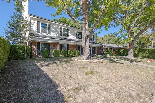 2829 Naples Dr Photo 1
