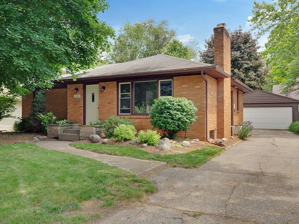 1st image of 1004 Westmoor Dr NW