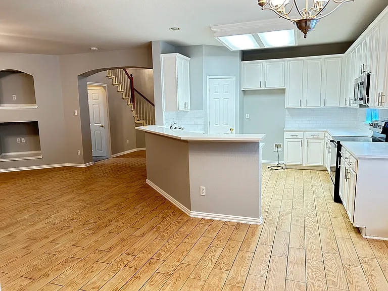 2612 Aspen Dr — Photo 3
