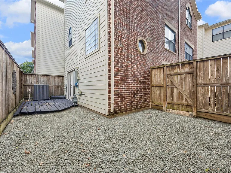 5813 Darling St #A — Photo 2