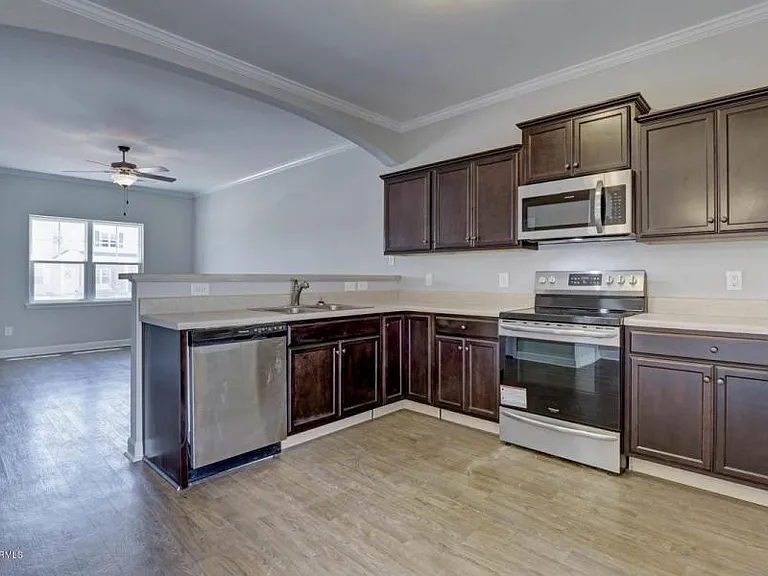 404 Justice Farm Dr — Photo 7