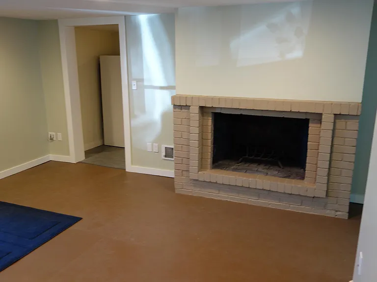 208 NW 46th St #D — Photo 3
