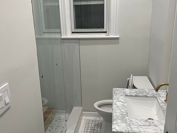 5th image of 546 Kimball Ave