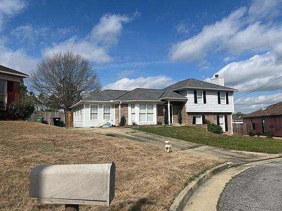 3rd image of 305 Perdue Ln