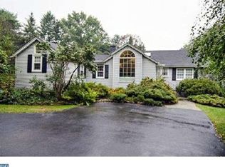 1050 King Of Prussia Rd, Wayne, PA 19087