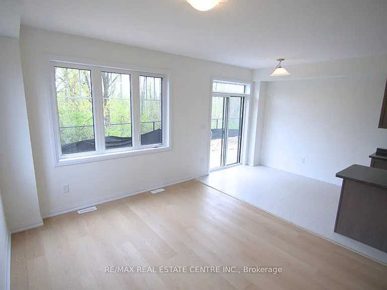 335 Starlight Ave — Photo 9