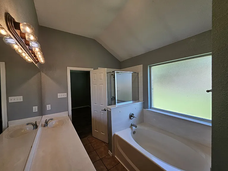 4413 New Meadow Dr — Photo 21