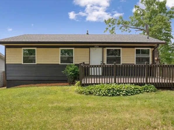 1024 18th St NW, Cedar Rapids, IA 52405
