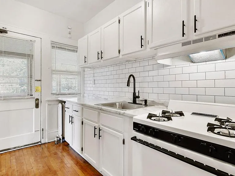 2415 Harriet Ave #4 — Photo 7