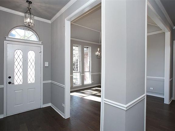 3rd image of 1401 Andover Ln