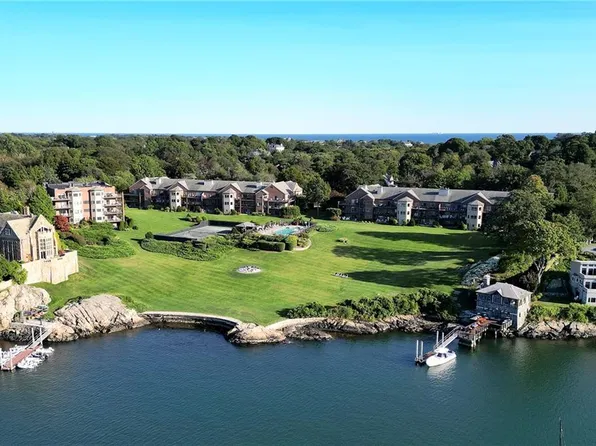 111 Harrison Ave APT A6, Newport, RI 02840