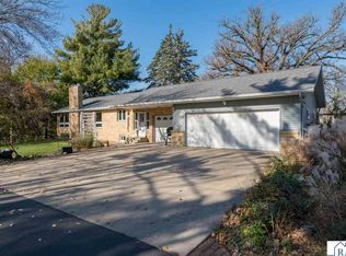 451 Forest Ln, North Mankato, MN 56003