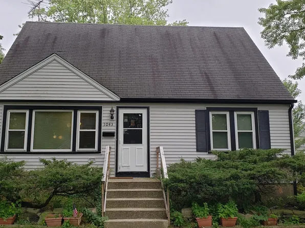 1043 Elmwood Ave, Deerfield, IL 60015